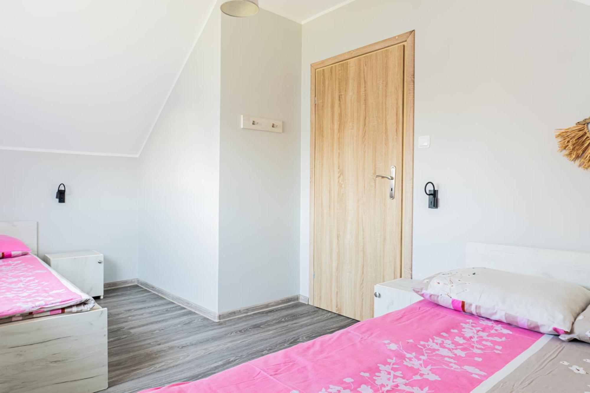 Domki I Apartamenty Kacper- Swietna Lokalizacja Blisko Plazy Острово Екстер'єр фото